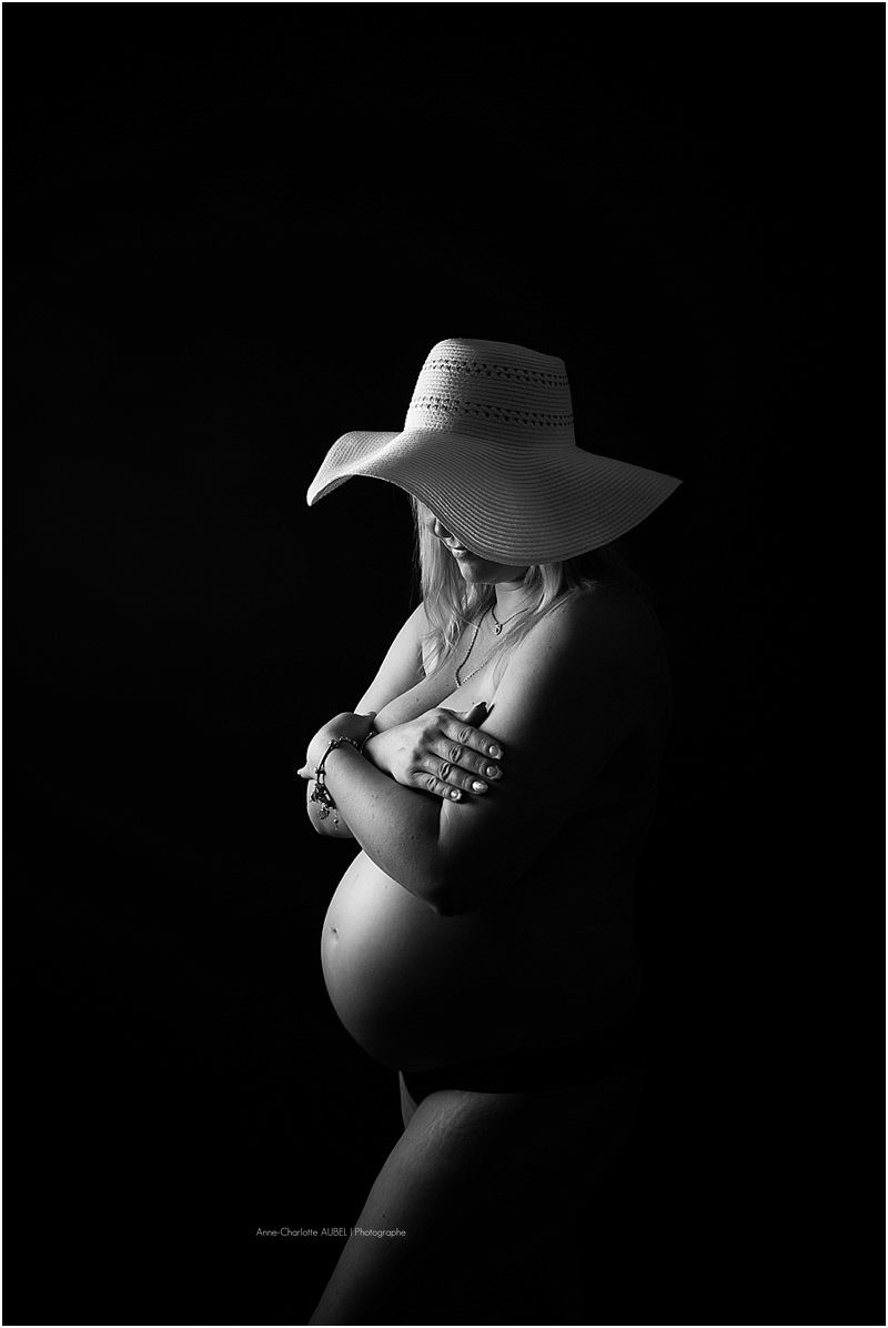 photos studio femme enceinte 