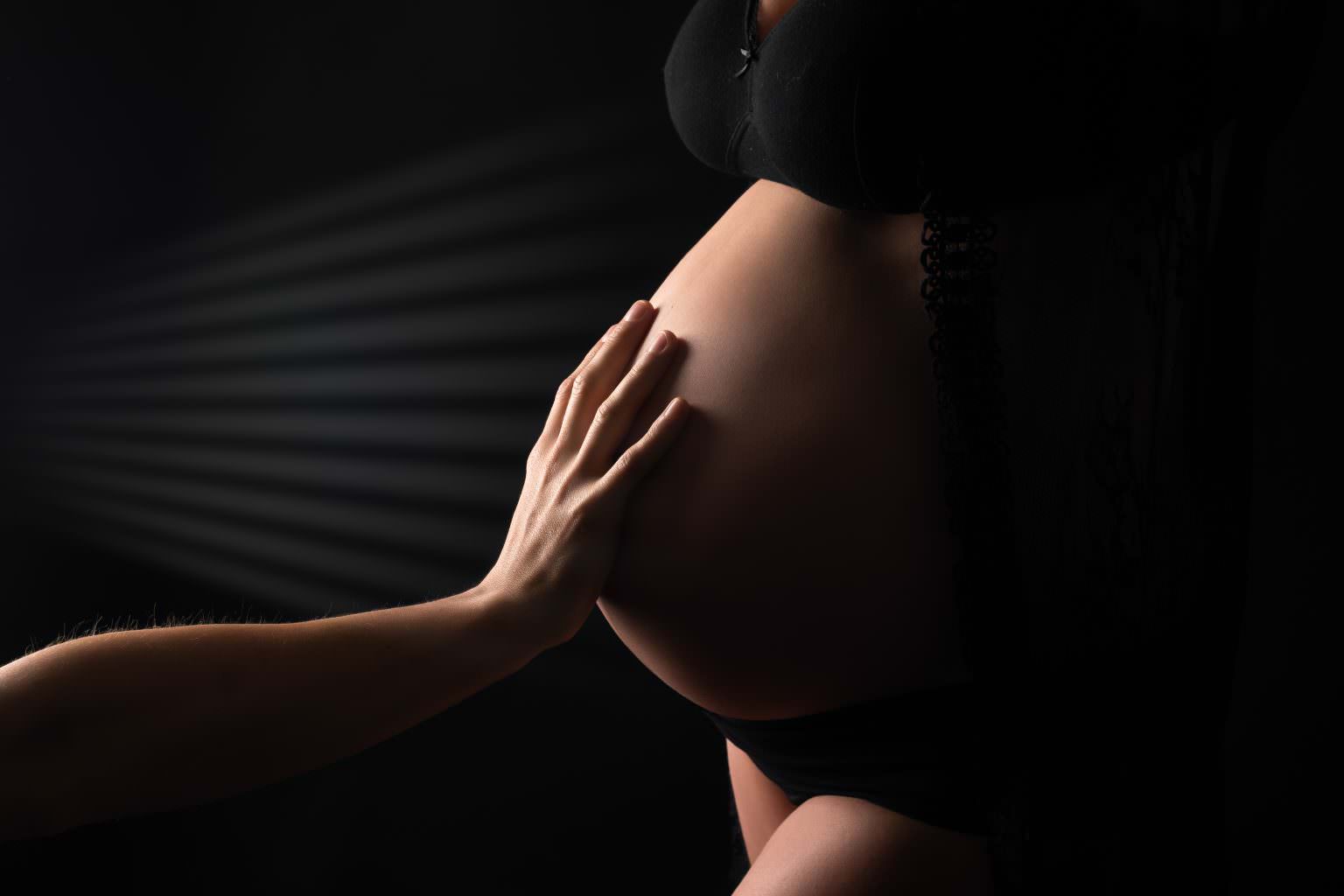Photographe grossesse et maternité à Paris